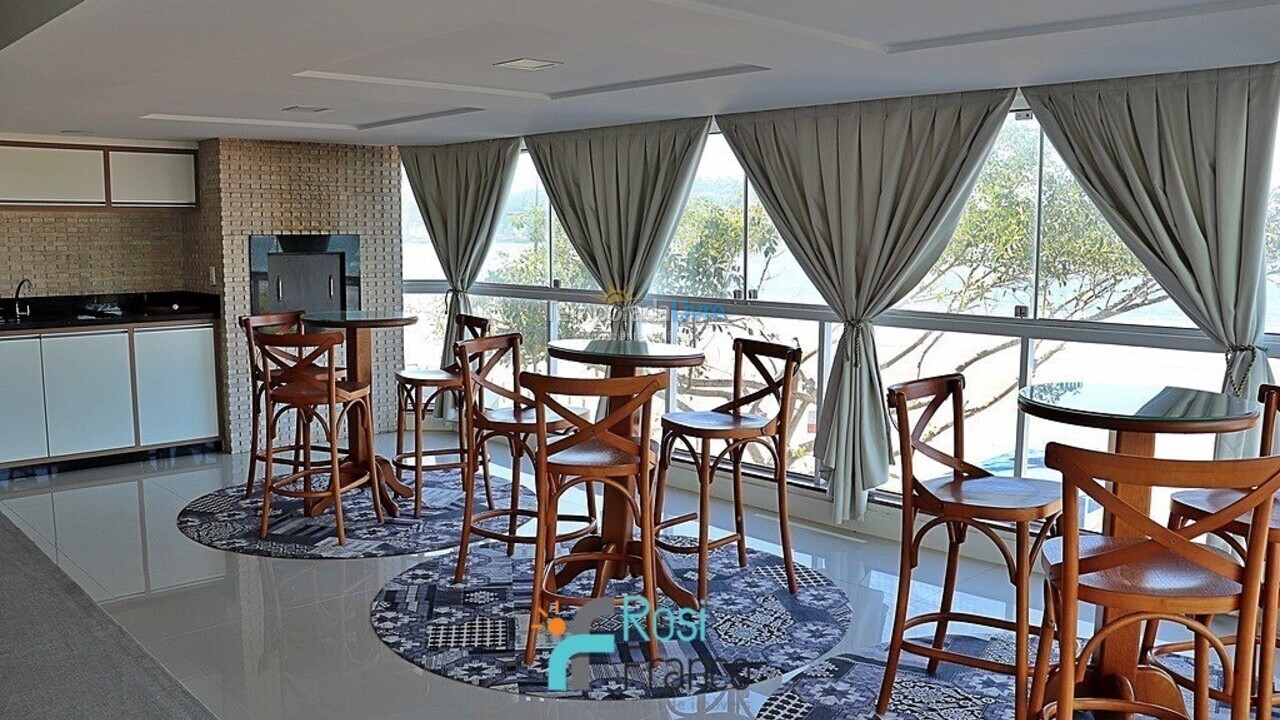 Apartamento para aluguel de temporada em Itapema (Centro)