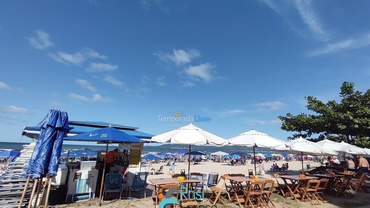 Apartment for vacation rental in Itapema (Meia Praia)