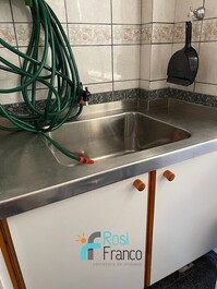 Apartamento 3 dormitórios frente mar Meia Praia SC