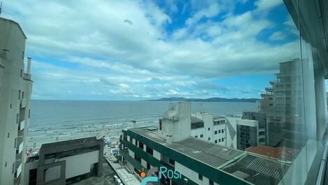 Apartamento de lujo de 4 suites a pocos pasos de la playa en Meia Praia