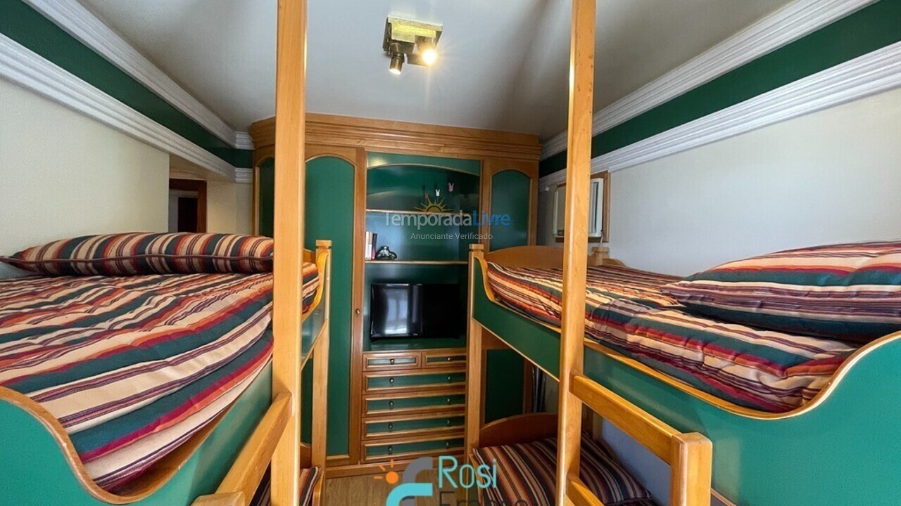 Apartamento para aluguel de temporada em Itapema (Meia Praia)