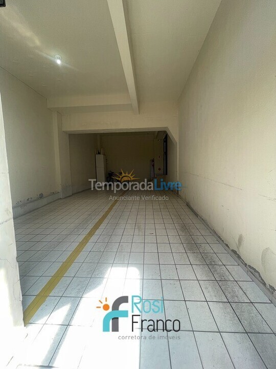 Apartamento para aluguel de temporada em Itapema (Meia Praia)