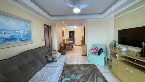 Apartamento 3 dormitórios quadra mar Meia Praia