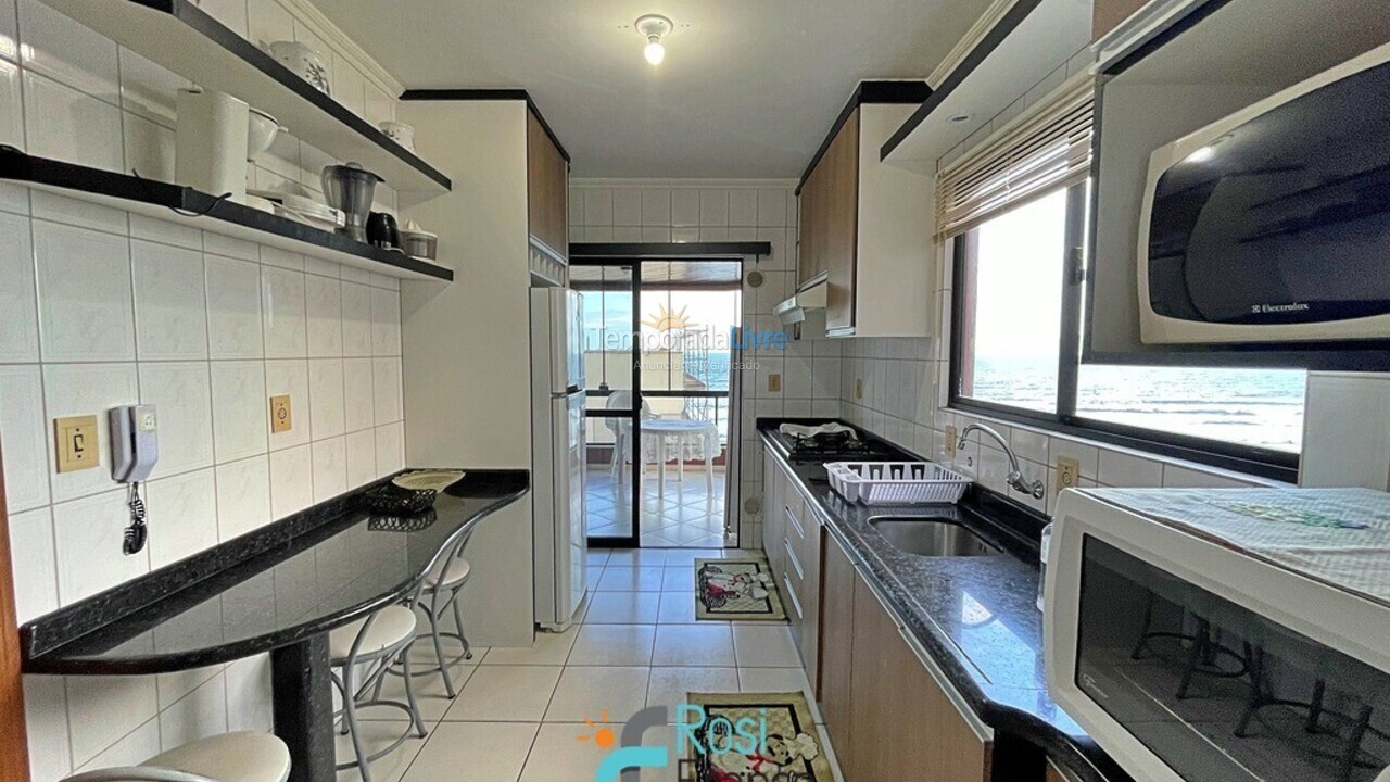 Apartamento para aluguel de temporada em Itapema (Meia Praia)