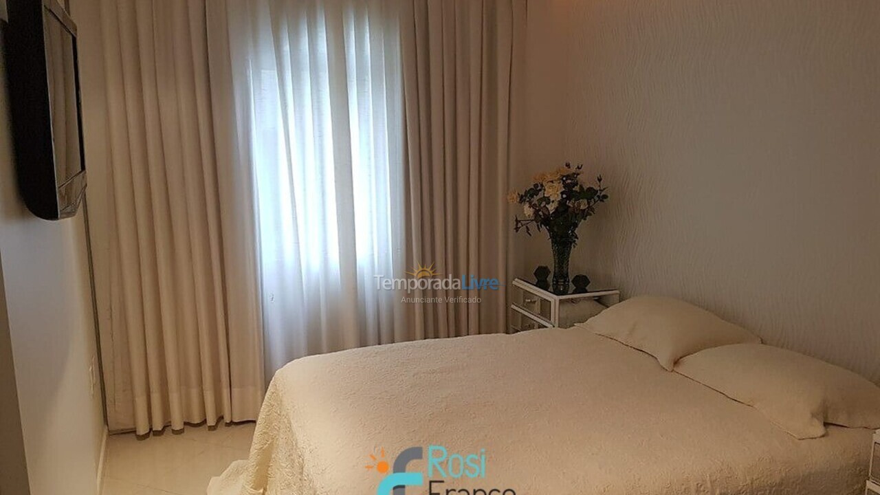 Apartment for vacation rental in Itapema (Meia Praia)