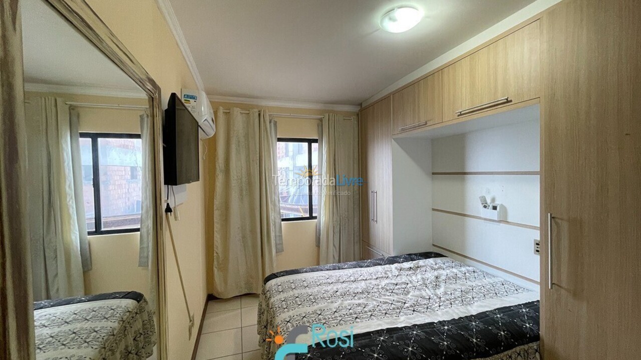 Apartamento para aluguel de temporada em Itapema (Meia Praia)