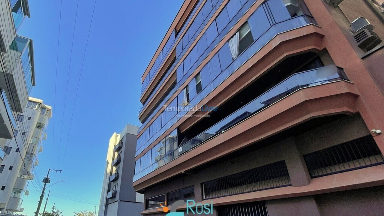 Apartamento para aluguel de temporada em Itapema (Meia Praia)