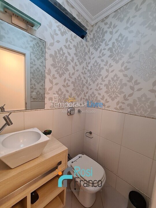 Apartamento para alquiler de vacaciones em Itapema (Meia Praia)