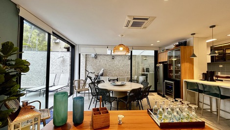 Casa frente al mar en la playa de Juquehy