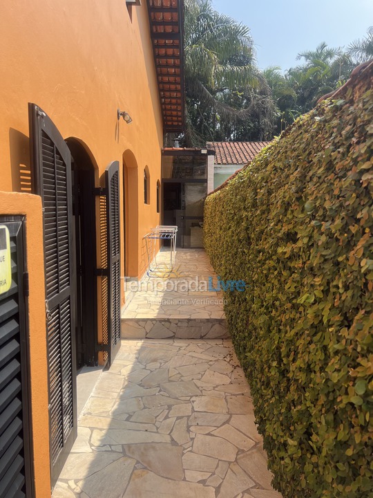 Casa para aluguel de temporada em Bertioga (Praia de Guaratuba)