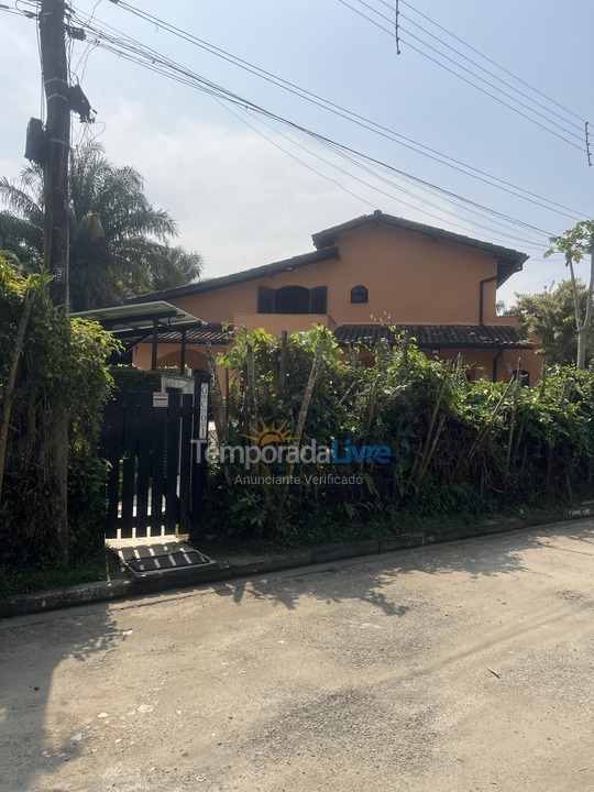 Casa para aluguel de temporada em Bertioga (Praia de Guaratuba)