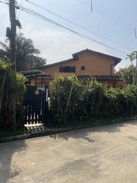 COSTA DO SOL GUARATUBA, AR CONDIC, PISCINA AQUECIDA, WI FI, 4 SUÍTES.