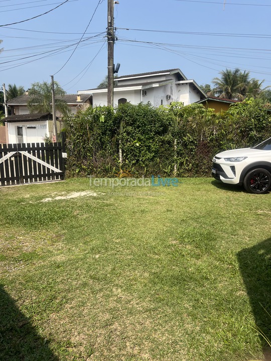 Casa para aluguel de temporada em Bertioga (Praia de Guaratuba)