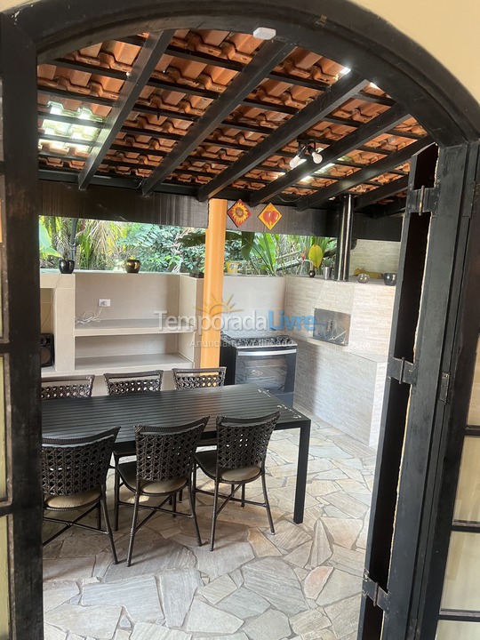 Casa para aluguel de temporada em Bertioga (Praia de Guaratuba)