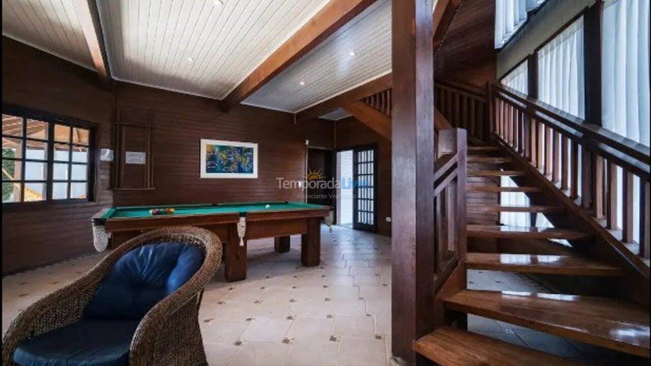 Casa para aluguel de temporada em Bombinhas (Praia de Bombinhas)