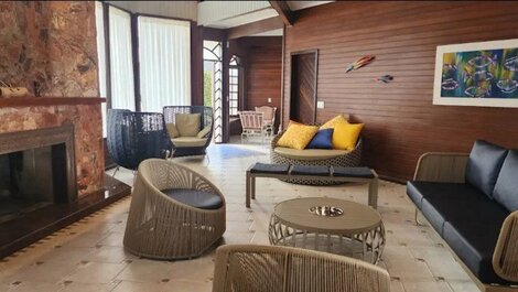 CASA À 50m DA PRAIA DE MARISCAL P/30 PESSOAS, COM PISCINA, 07 SUÍTES