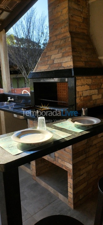 Casa para alquiler de vacaciones em Itapoá (Balneário Cambiju)