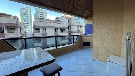 Quadra Mar con 3 habitaciones en Meia Praia Itapema/SC