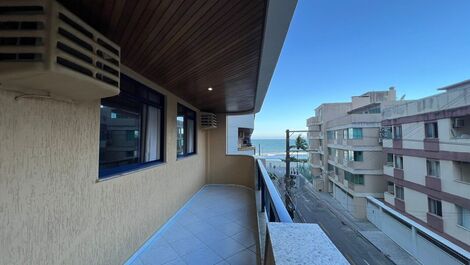 Quadra Mar con 3 habitaciones en Meia Praia Itapema/SC