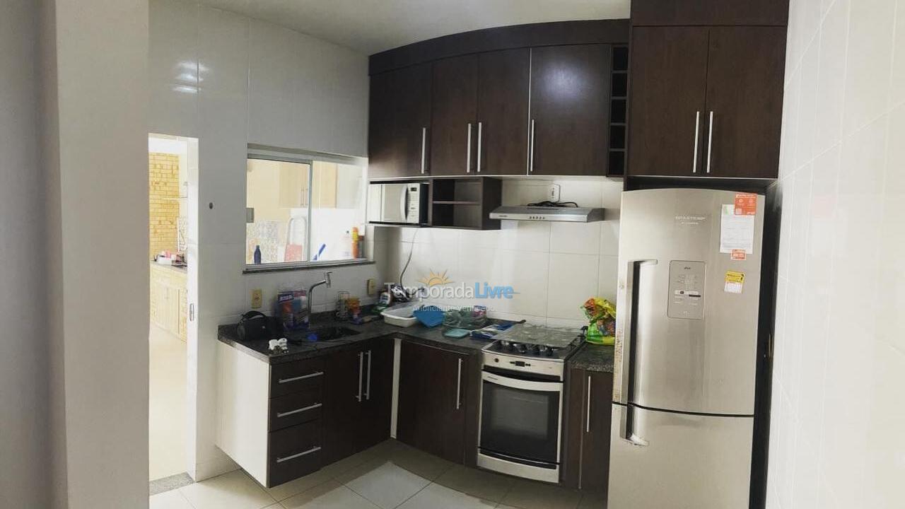 Casa para aluguel de temporada em Araruama (Três Vendas)