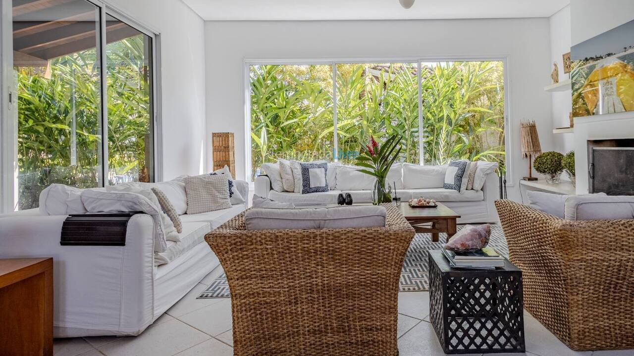 Casa para aluguel de temporada em São Sebastião (Praia da Baleia)