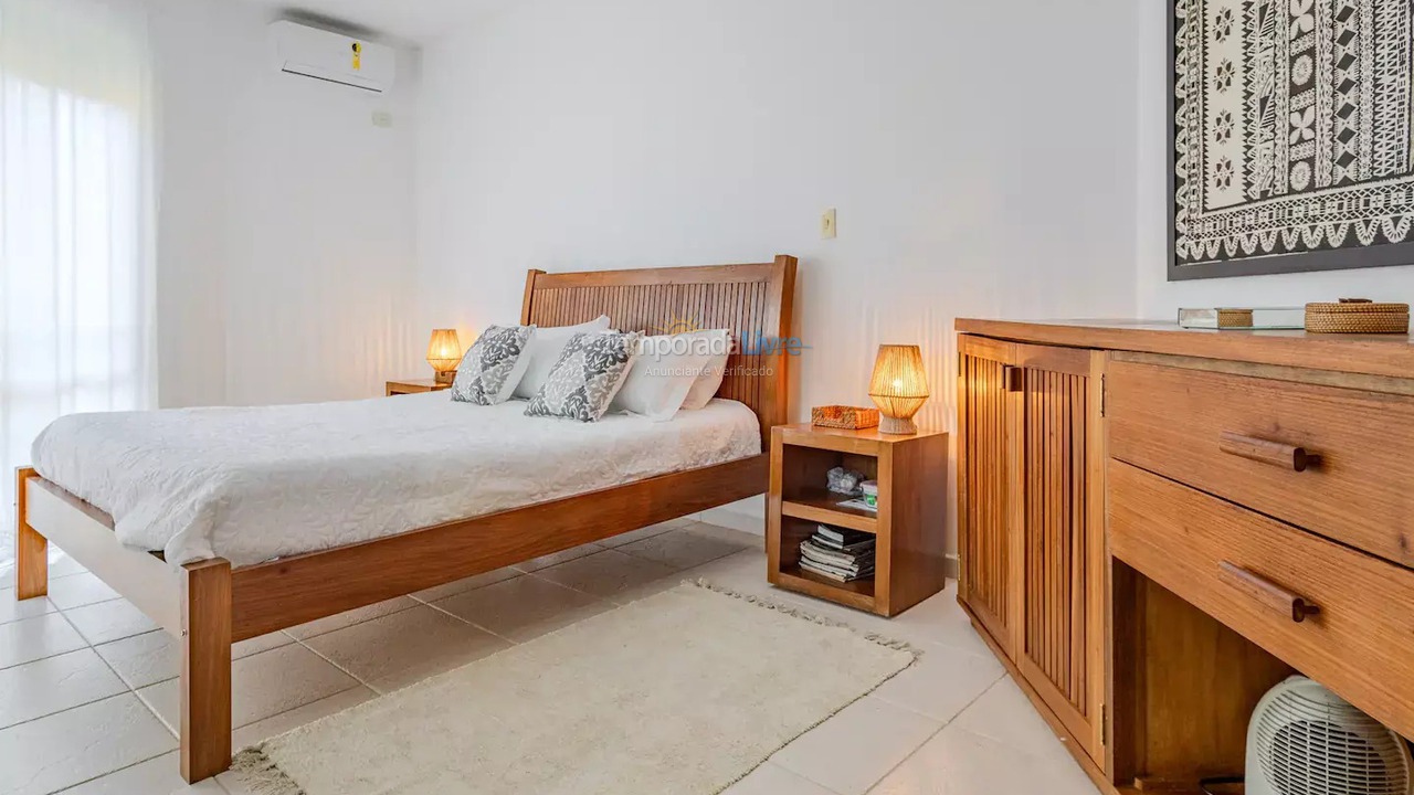 Casa para aluguel de temporada em São Sebastião (Praia da Baleia)