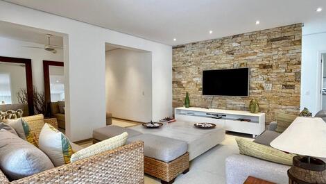 House standing on the sand for lease