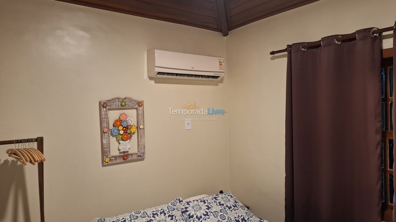 Casa para aluguel de temporada em Armação dos Búzios (Praia de Manguinhos)