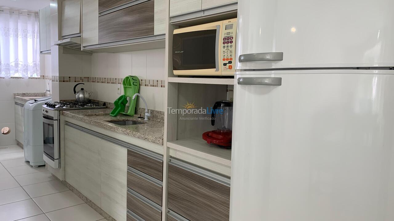 Apartamento para alquiler de vacaciones em Governador Celso Ramos (Praia de Palmas)