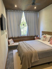 Loft Rústico com Hidromassagem em Petrópolis