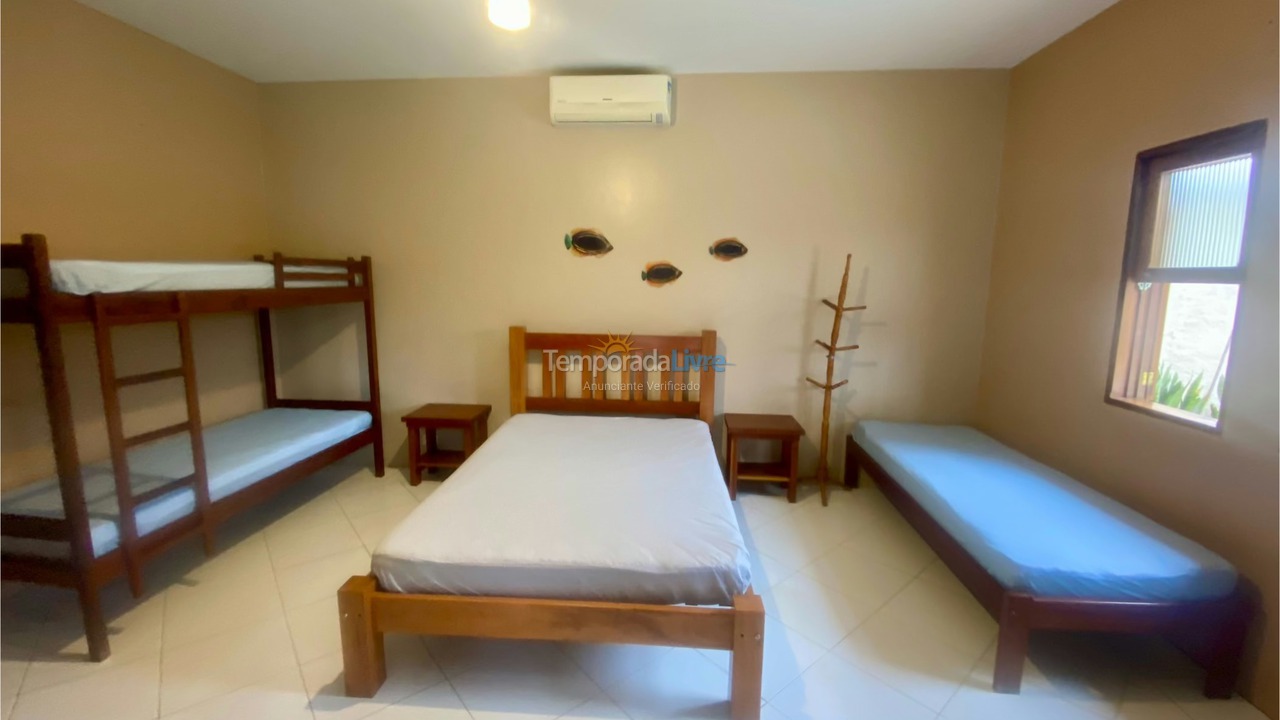 Casa para aluguel de temporada em Ubatuba (Praia Grande)