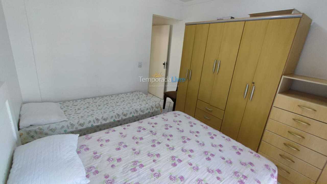 Apartamento para alquiler de vacaciones em Itapema (Meia Praia)