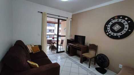 Apartamento 02 habitaciones 06 personas cerca de la playa Meia Praia SC