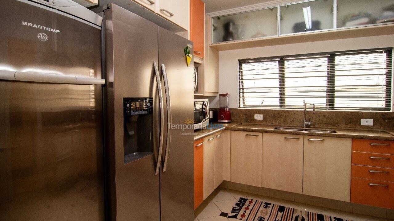 Casa para aluguel de temporada em Florianopolis (Jurerê Internacional)