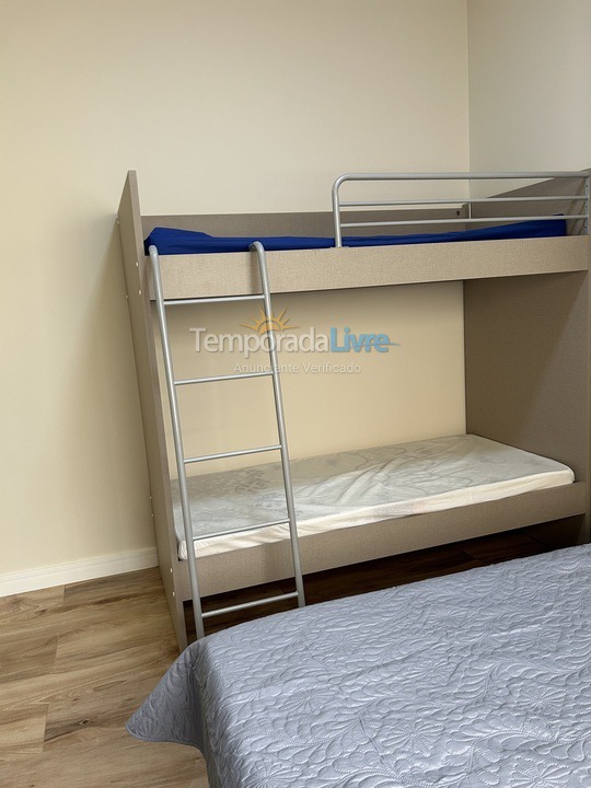 Apartamento para aluguel de temporada em Bombinhas (Praia de Bombas)