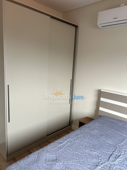 Apartment for vacation rental in Bombinhas (Praia de Bombas)