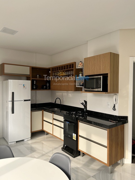 Apartment for vacation rental in Bombinhas (Praia de Bombas)