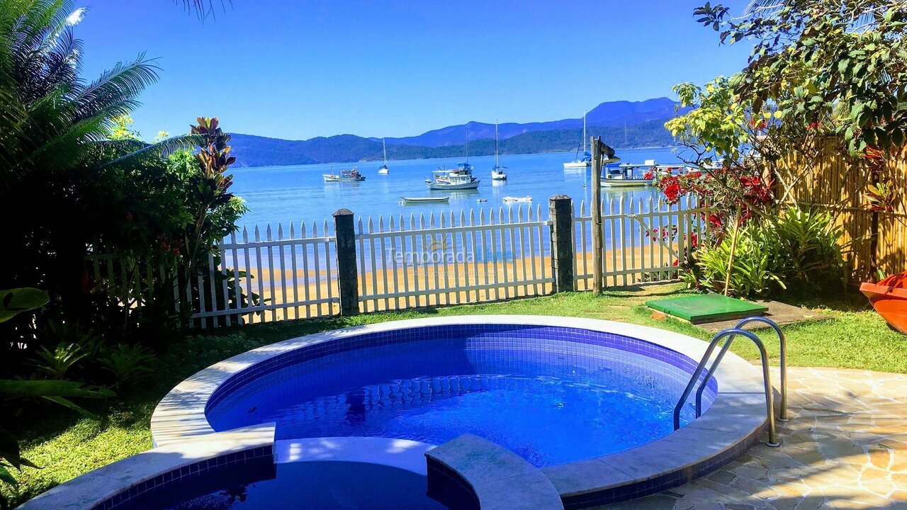 Casa para aluguel de temporada em Paraty (Barra do Corumbê)