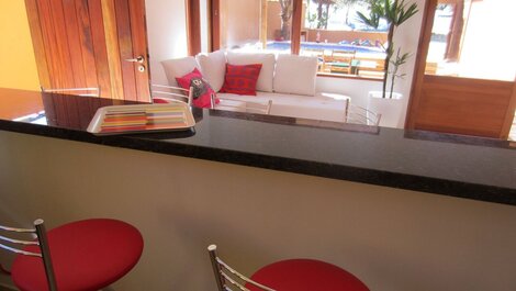 Frente a la playa, 3 suites, a 1 km del centro, piscina, wi-fi