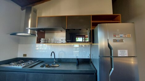 Apartamento con piscina, vista al mar, barbacoa privada, aire.