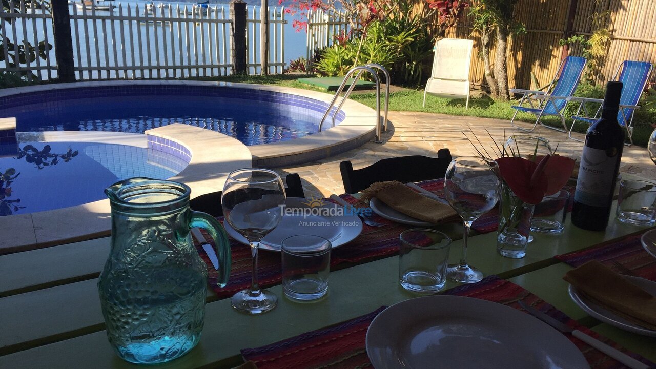 Casa para aluguel de temporada em Paraty (Barra do Corumbê)