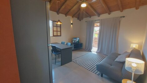 Cepilho - Flat com cozinha, 50mts da Praia, Churr, Piscina, WiFi...