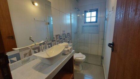 Cepilho - Flat com cozinha, 50mts da Praia, Churr, Piscina, WiFi...