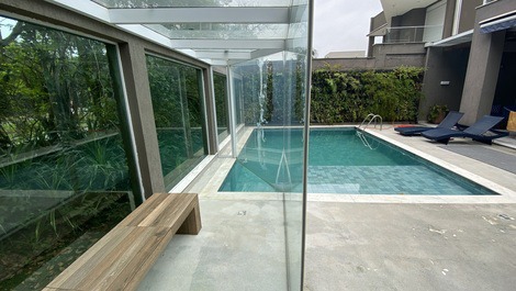 Mansion for vacation rental in Riviera