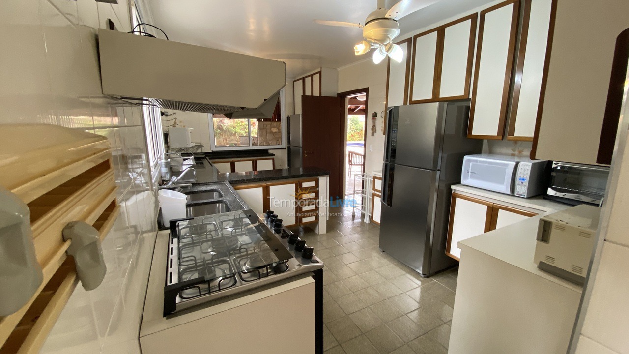 Casa para alquiler de vacaciones em Bertioga (Riviera de São Lourenço)