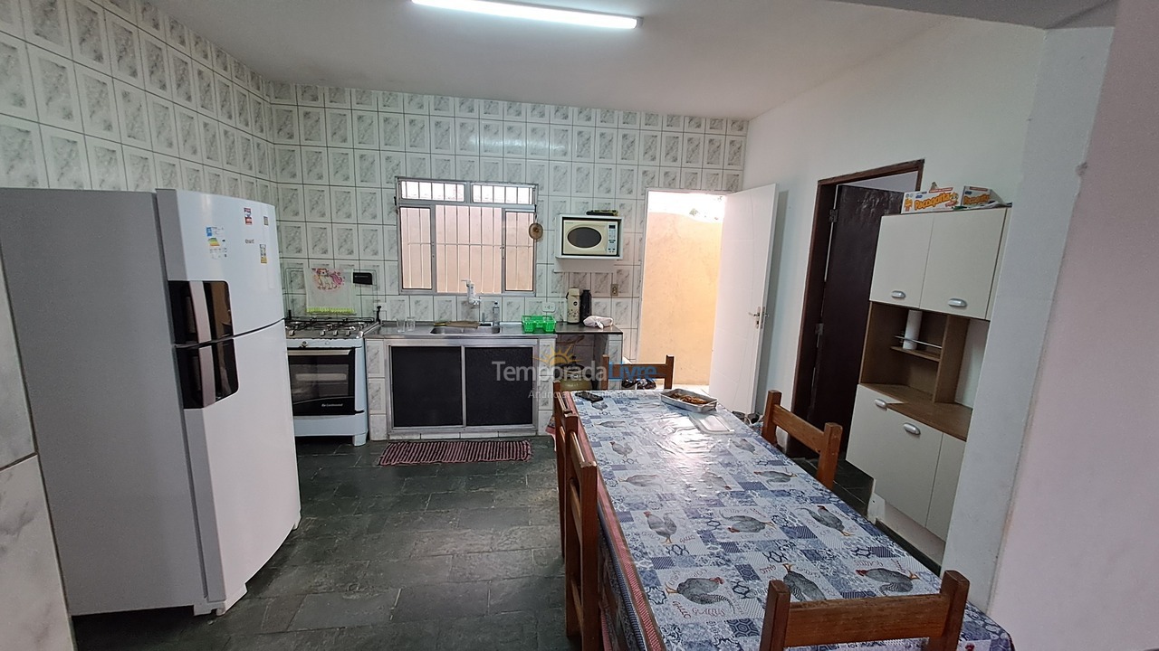 Casa para alquiler de vacaciones em Caraguatatuba (Aruan)