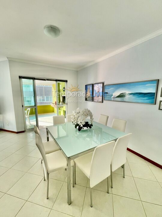 Apartment for vacation rental in Itapema (Meia Praia)