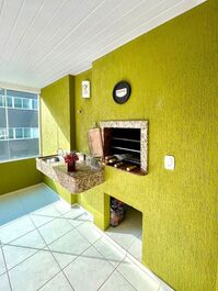 BEAUTIFUL APARTMENT IN MEIA PRAIA ITAPEMA SC TO SPEND YOUR HOLIDAYS!