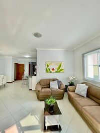 BEAUTIFUL APARTMENT IN MEIA PRAIA ITAPEMA SC TO SPEND YOUR HOLIDAYS!