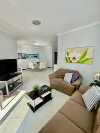 BEAUTIFUL APARTMENT IN MEIA PRAIA ITAPEMA SC TO SPEND YOUR HOLIDAYS!